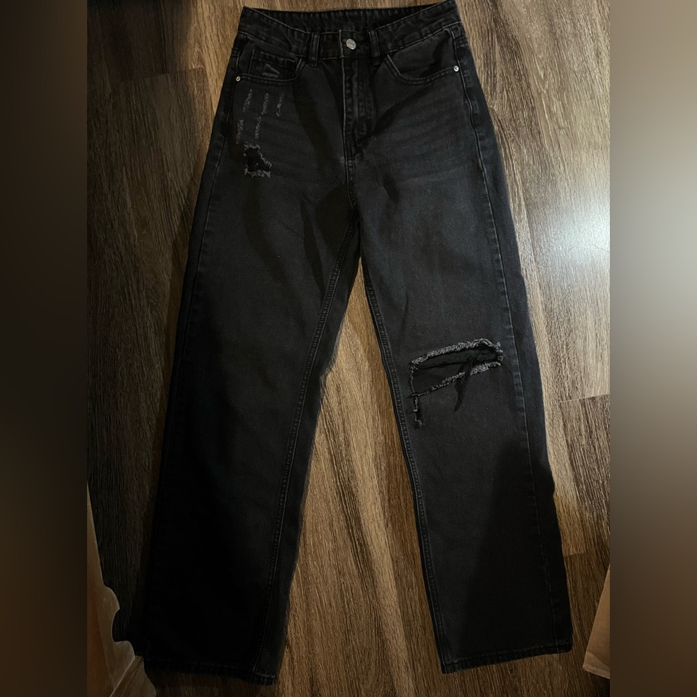 Black Distressed Jeans